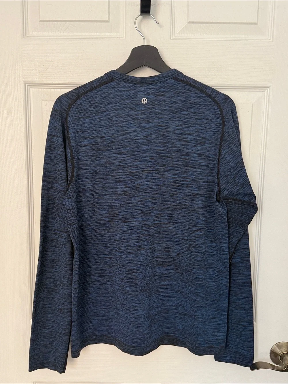 Lululemon men’s Metal Vent Tech Long Sleeve Henley